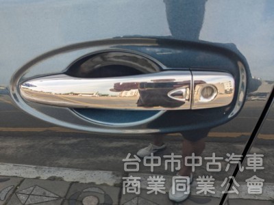 2017款一手車.全車原版件.只跑10萬公里.頂級滿配