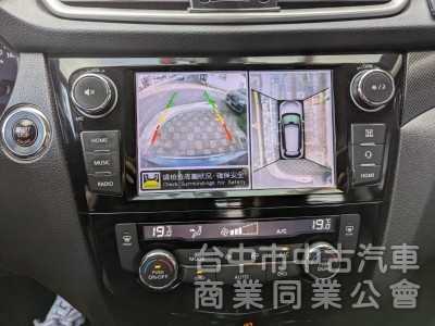 2017款一手車.全車原版件.只跑10萬公里.頂級滿配