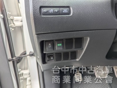 2016款一手車.認證車.只跑89000公里.頂級滿配