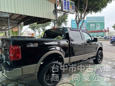 2004年 福特 F150 5.4cc 汽油