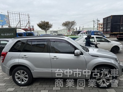 2015年 Suzuki grand Vitara Jp 2.4 四輪傳動 