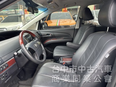 2018年豐田 Previa 2.4cc 僅跑3萬公里