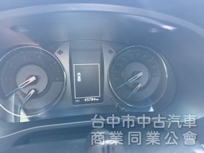 2021年跑4萬km Hilux 2.8cc 雙廂式 廂式 員通
