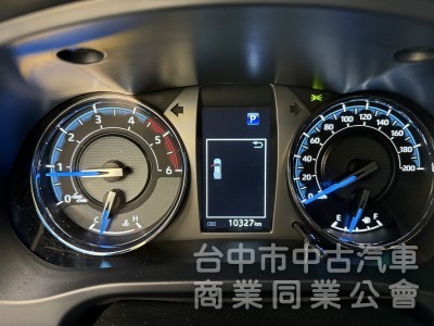 Hilux 四輪傳動 2024年 跑1萬公里