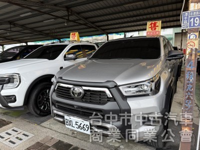 Hilux 四輪傳動 2024年 跑1萬公里