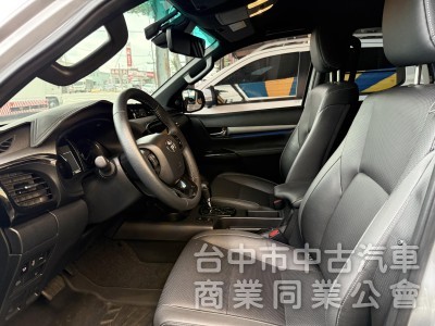 Hilux 四輪傳動 2024年 跑1萬公里