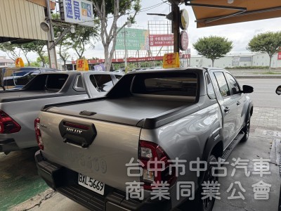 Hilux 四輪傳動 2024年 跑1萬公里