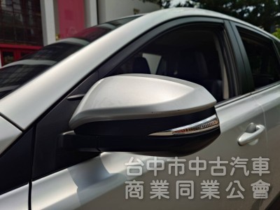 2016 Toyota Rav4 2.0 經典版 原鈑件 升級豪華版配備
