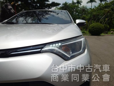 2016 Toyota Rav4 2.0 經典版 原鈑件 升級豪華版配備