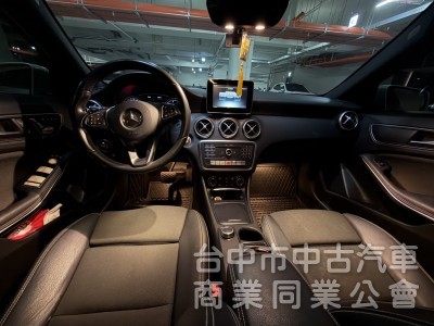 2015/11出廠 M-Benz A-Class A180 總代理 小改款 原鈑件