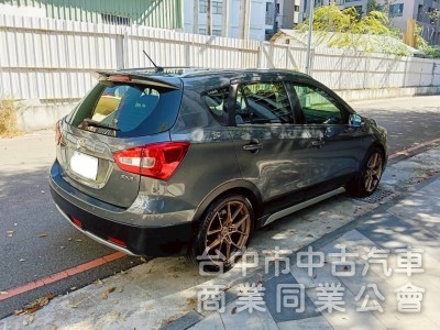 2019 Suzuki SX4 1.4T LED 頭燈 原廠保養