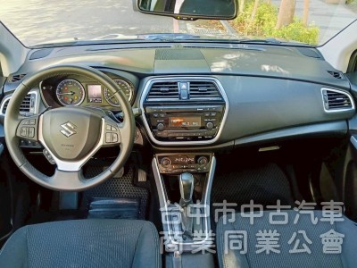 2019 Suzuki SX4 1.4T LED 頭燈 原廠保養