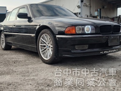 1998年BMW E38 735