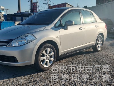 2013 TIIDA