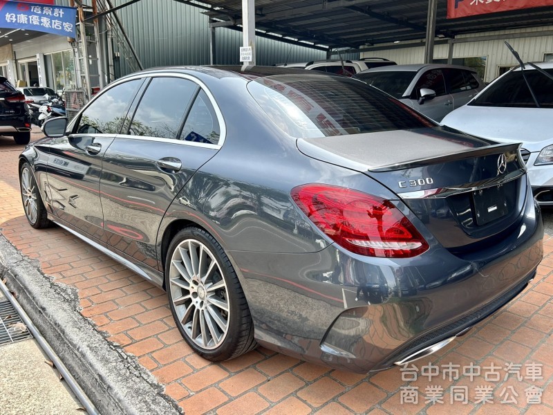 C300