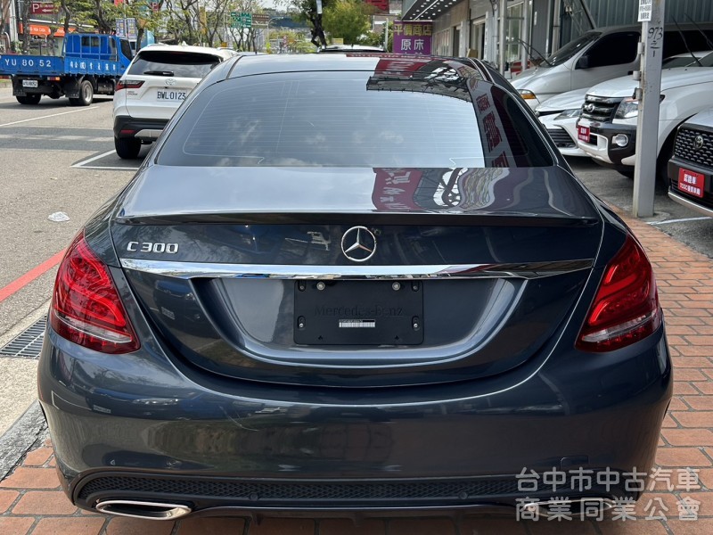 C300