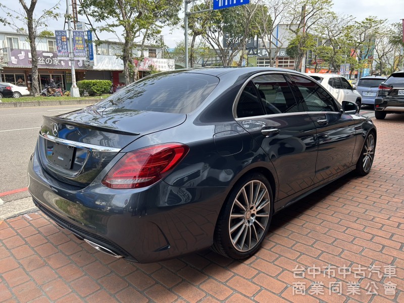 C300
