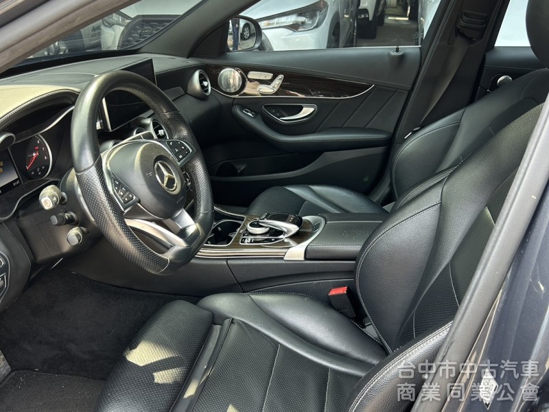 C300