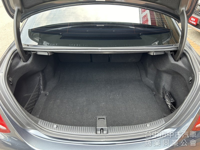 C300
