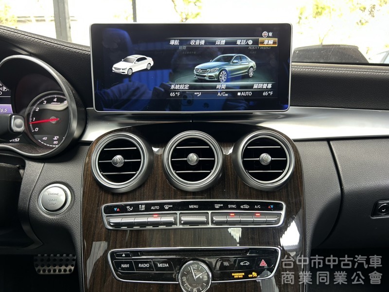 C300