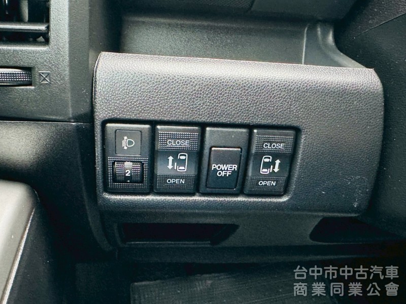 7人座