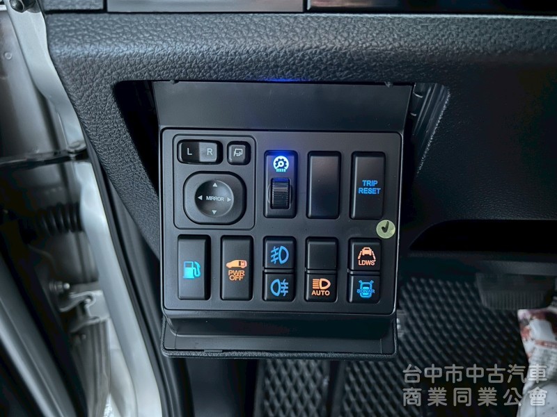 MPV 7人座