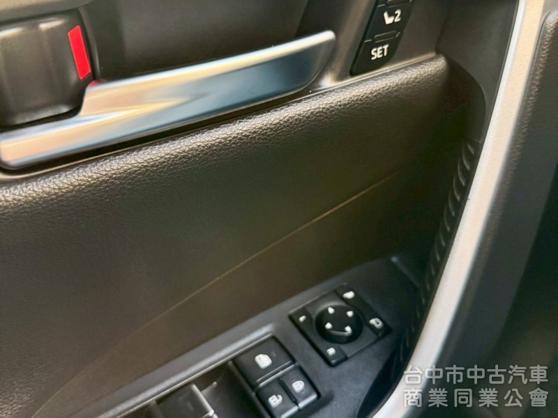 頂級旗艦版，360環景，apple carplay，原版件
