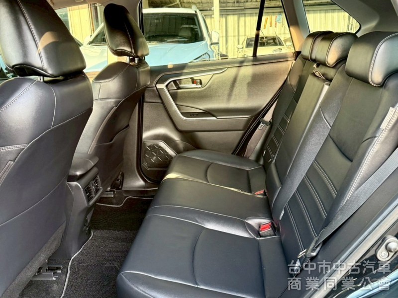頂級旗艦版，360環景，apple carplay，原版件