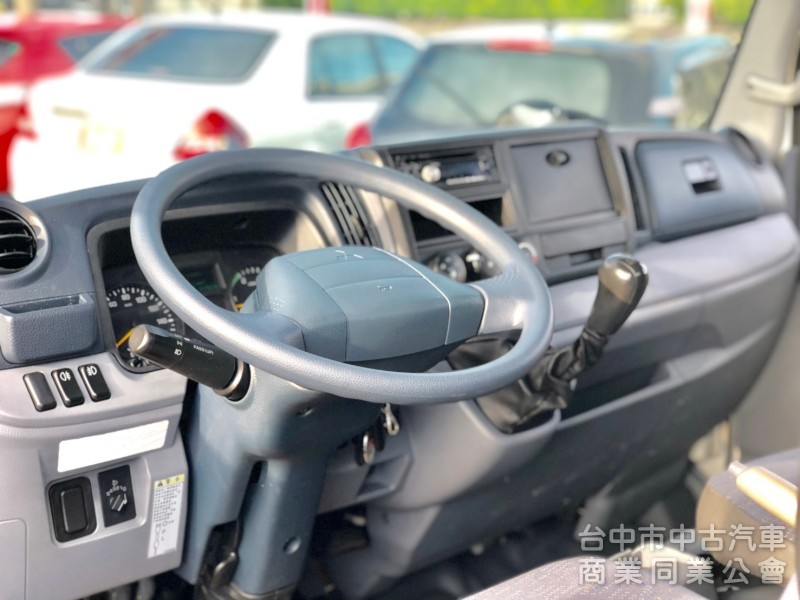 一手車！原廠保養！實跑16萬！原鈑件！載重5頓！可換貨斗！可全貸！大甲在地深耕27年老店！