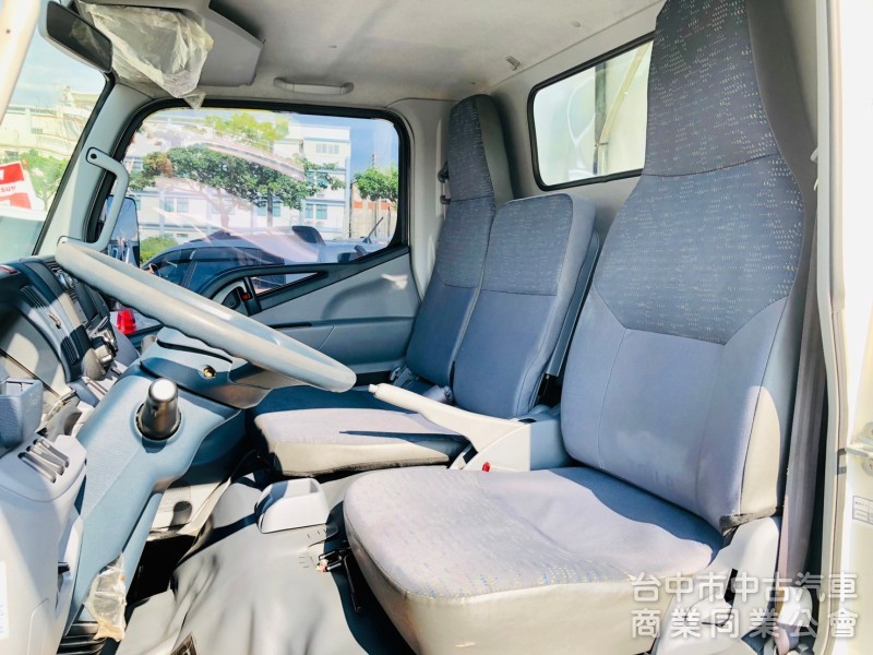 一手車！原廠保養！實跑16萬！原鈑件！載重5頓！可換貨斗！可全貸！大甲在地深耕27年老店！