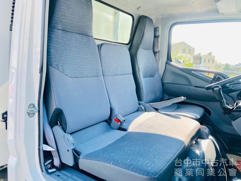 一手車！原廠保養！實跑16萬！原鈑件！載重5頓！可換貨斗！可全貸！大甲在地深耕27年老店！