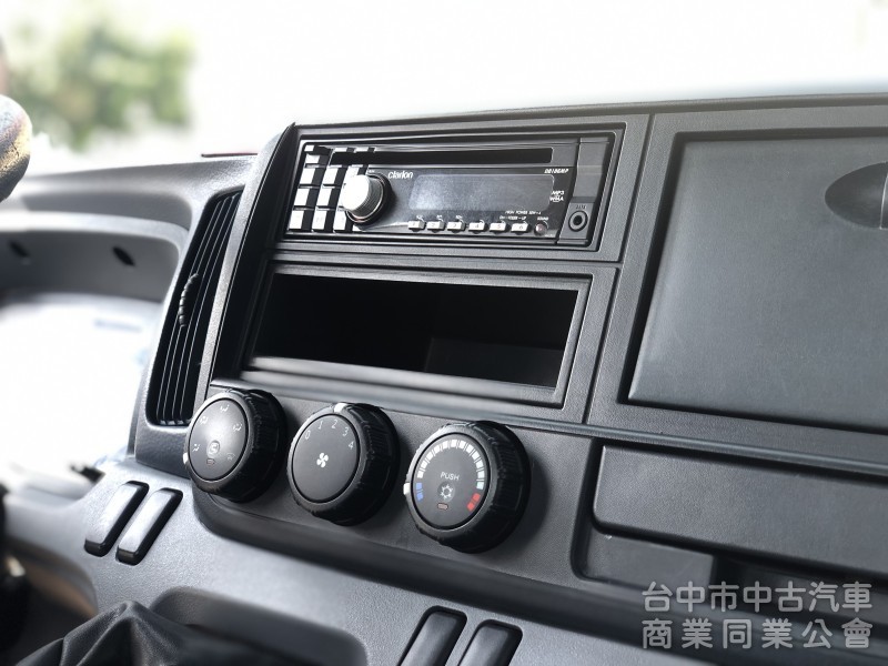 一手車！原廠保養！實跑16萬！原鈑件！載重5頓！可換貨斗！可全貸！大甲在地深耕27年老店！