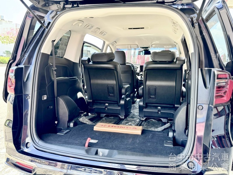 末代大改款！原廠保養！ACC跟車 電動側滑門 CarPlay 車道維持 LED頭燈！原鈑件！可全貸！大甲在地30年老店！