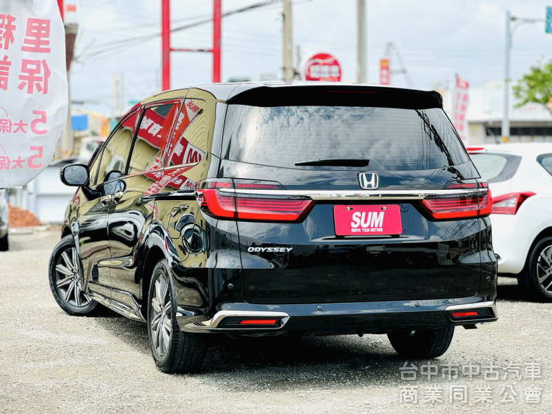 末代大改款！原廠保養！ACC跟車 電動側滑門 CarPlay 車道維持 LED頭燈！原鈑件！可全貸！大甲在地30年老店！
