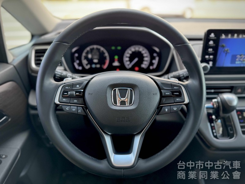 末代大改款！原廠保養！ACC跟車 電動側滑門 CarPlay 車道維持 LED頭燈！原鈑件！可全貸！大甲在地30年老店！