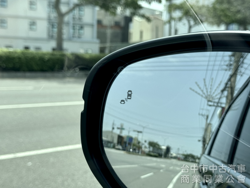 末代大改款！登峰版！ACC跟車 盲點 雙電動側滑門 電尾門 360環景 CarPlay 車道維持 LED頭燈！原鈑件！