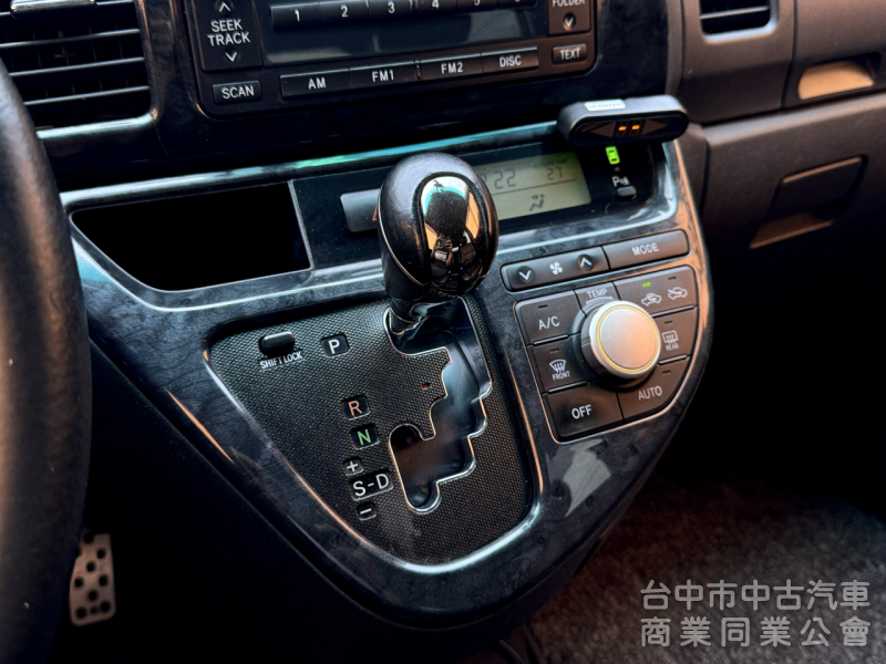 7人座！平價休旅車！省油大空間！剛保養完成！定速巡航 胎壓顯示 HID頭燈 前後雷達 恆溫空調！大甲在地深耕30年老店！