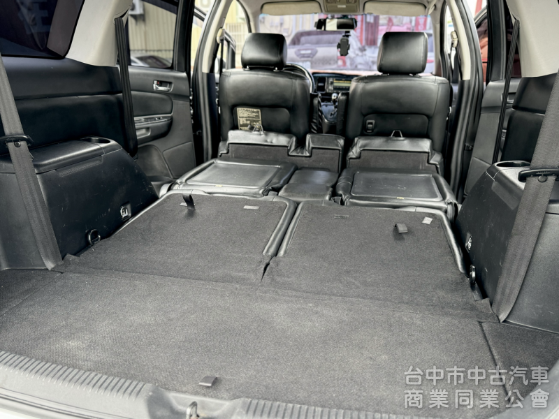 7人座！平價休旅車！省油大空間！剛保養完成！定速巡航 胎壓顯示 HID頭燈 前後雷達 恆溫空調！大甲在地深耕30年老店！