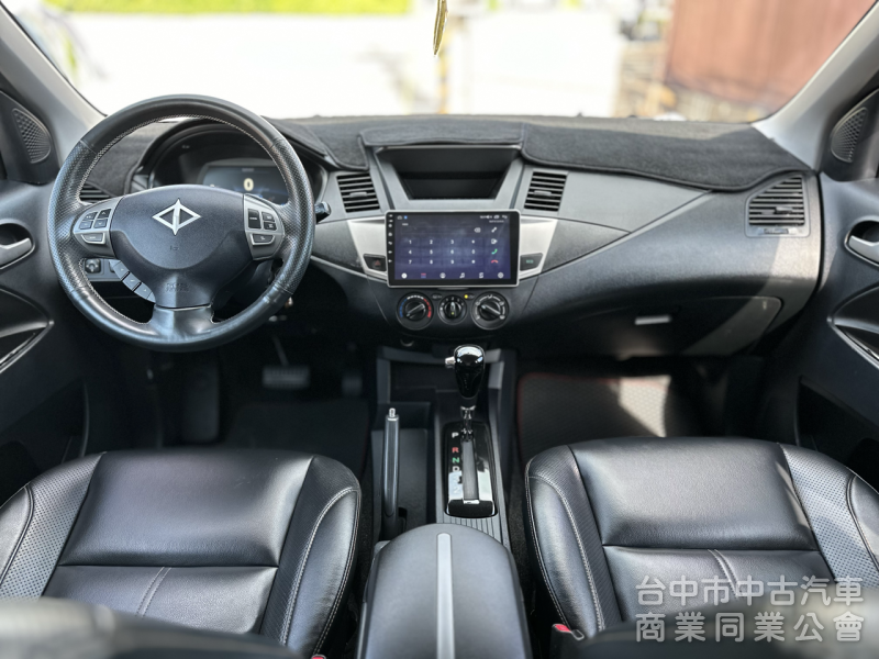旗艦版！一手車！僅跑5萬！數位儀表 盲點 定速 後座出風口 無線CarPlay！原鈑件！可全貸！大甲在地30年老店！
