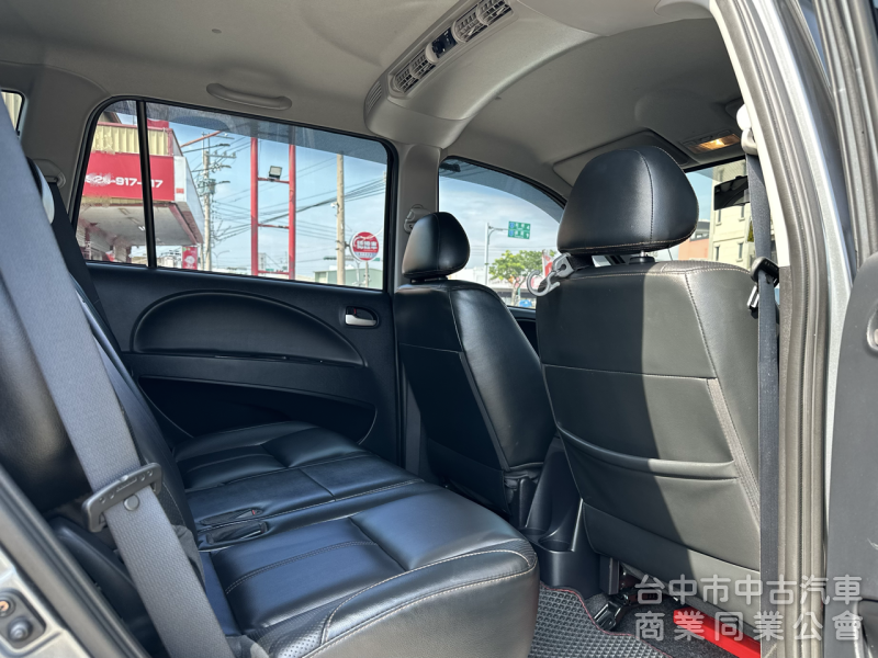 旗艦版！一手車！僅跑5萬！數位儀表 盲點 定速 後座出風口 無線CarPlay！原鈑件！可全貸！大甲在地30年老店！