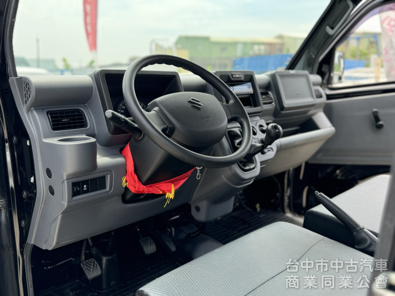 一手車！僅跑2萬8！車室空間大！同級距車斗最寬長！雙安！循跡防滑！ABS！可全貸！全省保固！大甲在地深耕30年老店！ 