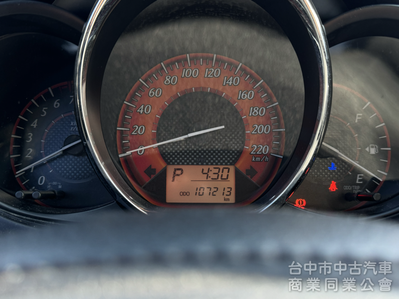 一手車！16年式！大鴨！代步神車！倒車顯影 雙安全氣囊 AppleCarPlay 衛星導航！可全貸！台中在地30年老店！