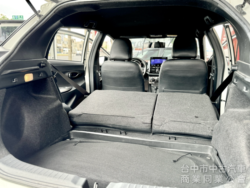 一手車！16年式！大鴨！代步神車！倒車顯影 雙安全氣囊 AppleCarPlay 衛星導航！可全貸！台中在地30年老店！