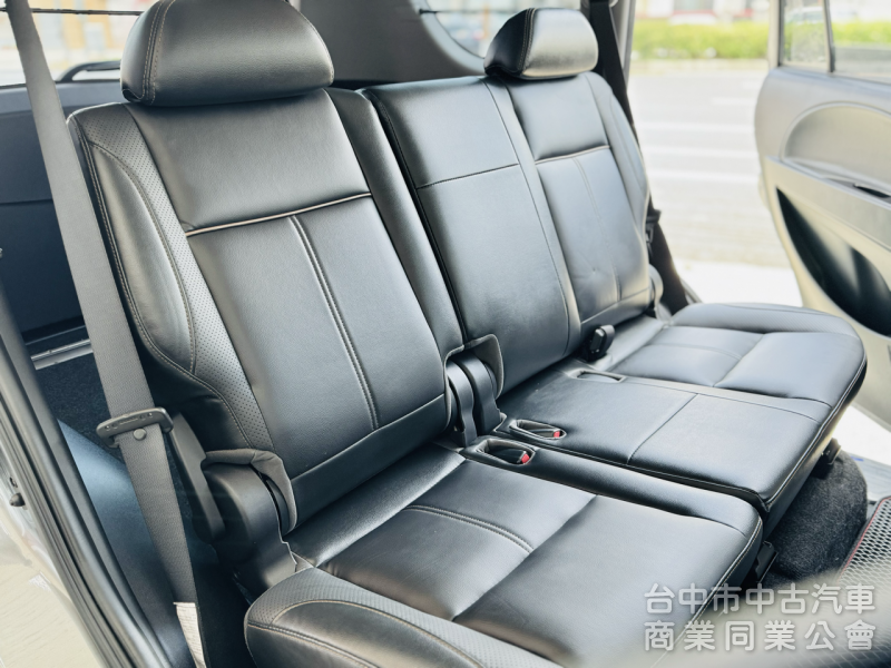 旗艦版！一手車！僅跑5萬！數位儀表 盲點 定速 後座出風口 無線CarPlay！原鈑件！可全貸！大甲在地30年老店！