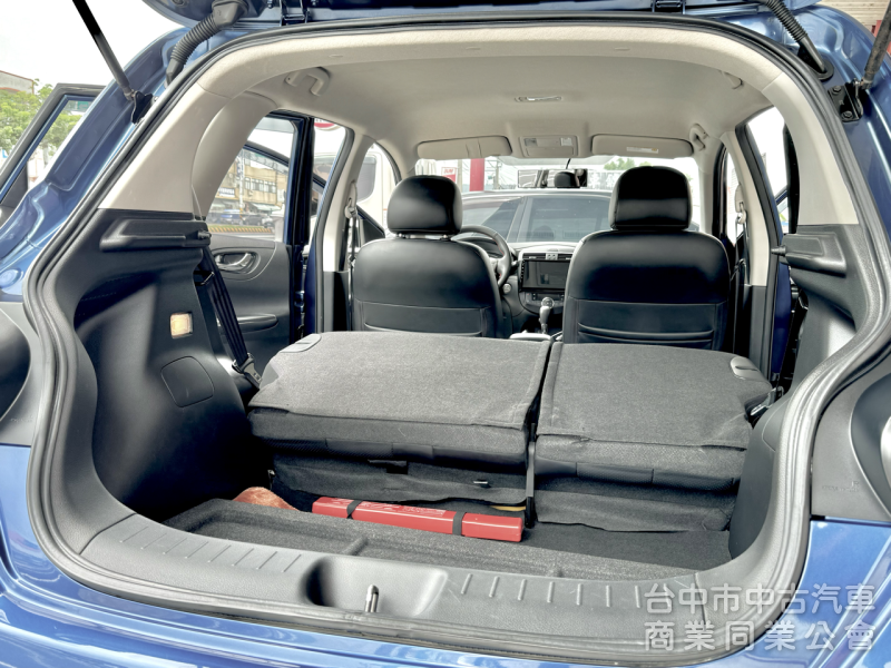 一手車！SR特式版！I-KEY 恆溫 AppleCarPlay 倒車顯影 抬頭顯示！原廠空力套件！原鈑件！