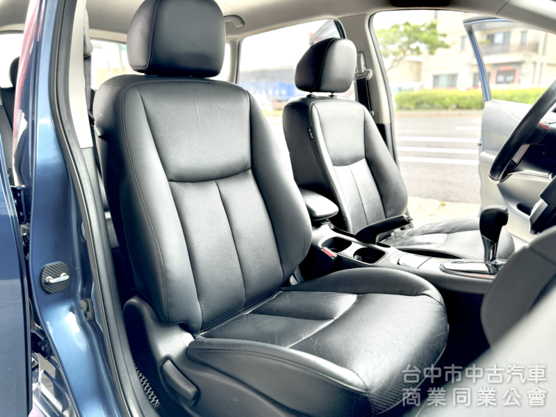 一手車！SR特式版！I-KEY 恆溫 AppleCarPlay 倒車顯影 抬頭顯示！原廠空力套件！原鈑件！