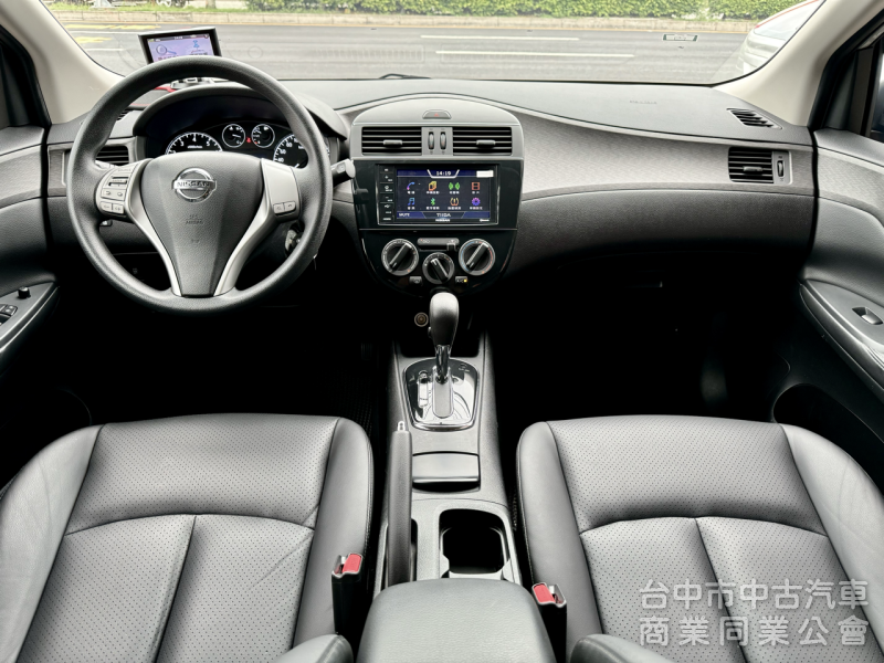 低里程！僅跑4萬！小車大空間！6氣囊！藍芽影音 倒車顯影 前後紀錄！後座出風口！原鈑件！可全貸！台中在地深耕30年老店！