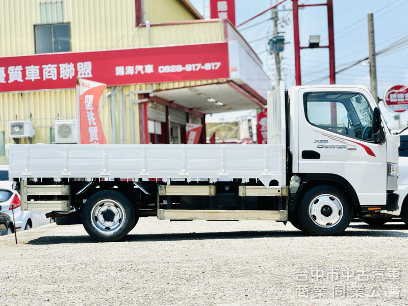 低里程！全新車斗！僅跑11萬！長軸11呎半！原廠防捲入護欄！免尿素！載重五噸！無限速！可全貸！大甲在地深耕30年老店！