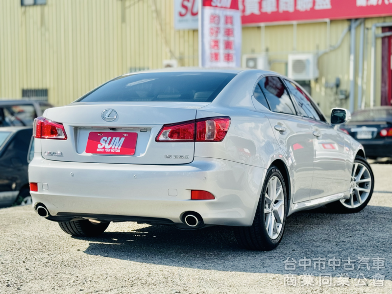 一手車！NAVI旗艦版！僅跑10萬！定速！ML音響！撥片！導航！後電動遮陽簾！雙電動冷熱通風椅！前後車距雷達！原鈑件！