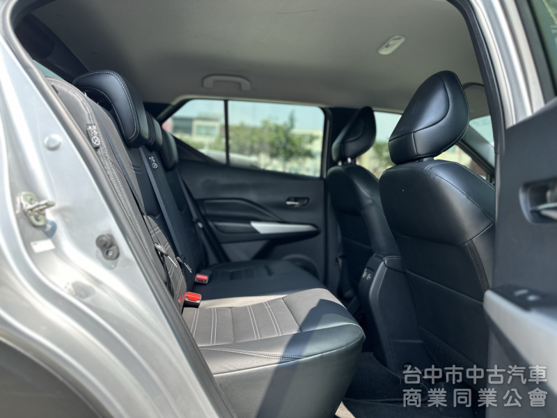 旗艦版！僅跑3萬！新車保固！環景 ACC跟車 盲點 恆溫 CarPaly 車道偏移！原鈑件！可全貸！台中在地30年老店！